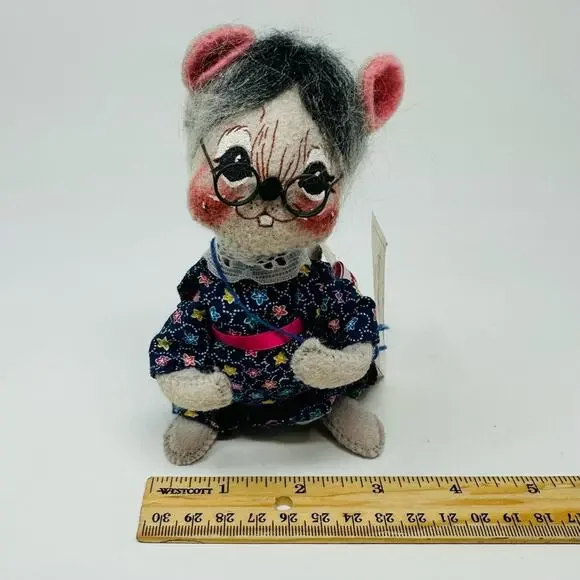 Vintage Annalee Granny Grandma Mouse Doll Plush w/ Glasses Mobilitee Collectible - Picture 11 of 11